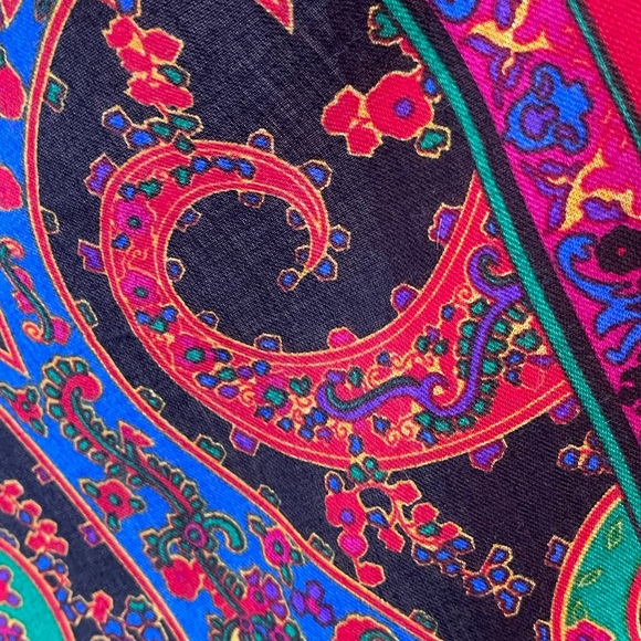 Vintage Challis paisley scarf - Picture 4 of 5